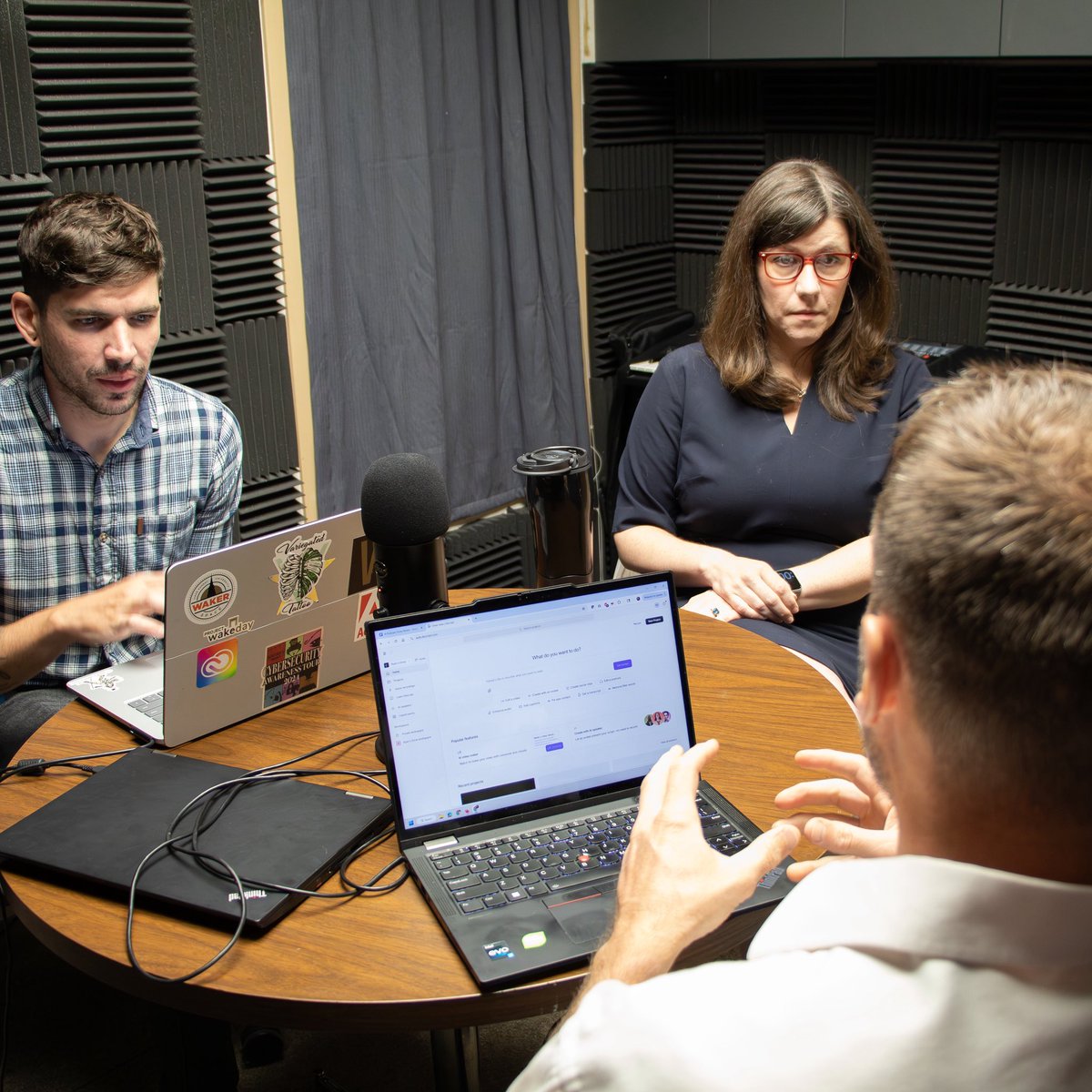 Our newest episode of Deacs.AI explores the the ‘messy,’ nuanced relationship between advanced digital cognition and education future with Betsy Barre, Assistant Provost and Executive Director at <a href="/wfucat/">WFU Center for the Advancement of Teaching</a>. Check out the latest chat at is.wfu.edu/deacs-ai