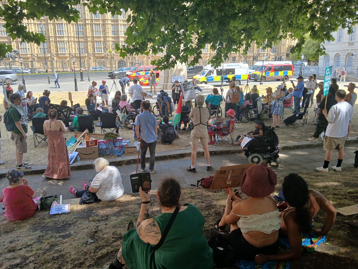 Glyn Robbins (@robbins_glyn) on Twitter photo .<a href="/TowerHamletsTC/">Tower Hamlets Trades Council</a> solidarity <a href="/Dis_PPL_Protest/">DPAC</a> - the vote is later, the price will be paid for yrs by people w/disabilities & working class communities like <a href="/TowerHamletsNow/">Tower Hamlets Council</a>
Where are our politicians?
<a href="/rushanaraali/">Rushanara Ali MP 💙</a>
<a href="/ApsanaBegumMP/">Apsana Begum MP</a>
<a href="/Uma_Kumaran/">Uma Kumaran MP</a>
<a href="/LutfurRahmanTH/">Lutfur Rahman</a>
#killthebill .<a href="/TowerHamletsTC/">Tower Hamlets Trades Council</a> solidarity <a href="/Dis_PPL_Protest/">DPAC</a> - the vote is later, the price will be paid for yrs by people w/disabilities & working class communities like <a href="/TowerHamletsNow/">Tower Hamlets Council</a>
Where are our politicians?
<a href="/rushanaraali/">Rushanara Ali MP 💙</a>
<a href="/ApsanaBegumMP/">Apsana Begum MP</a>
<a href="/Uma_Kumaran/">Uma Kumaran MP</a>
<a href="/LutfurRahmanTH/">Lutfur Rahman</a>
#killthebill