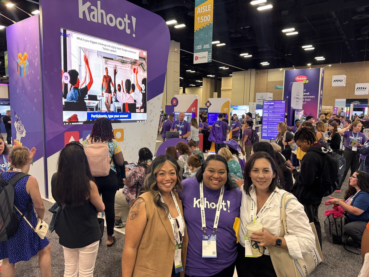 Having a blast at #iste with <a href="/Kahoot/">Kahoot!</a> 💜