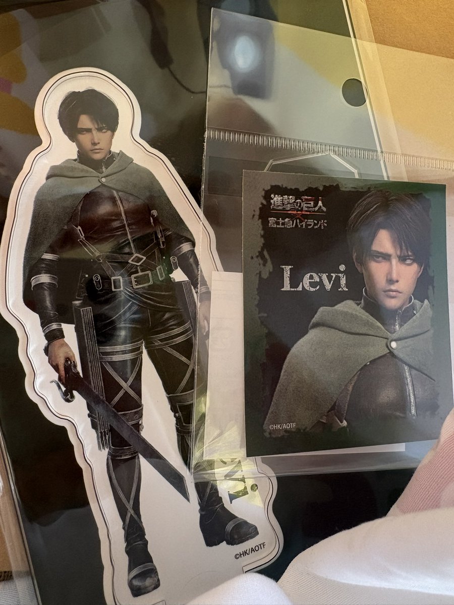 iiillusion__'s tweet image. erwin also joined…