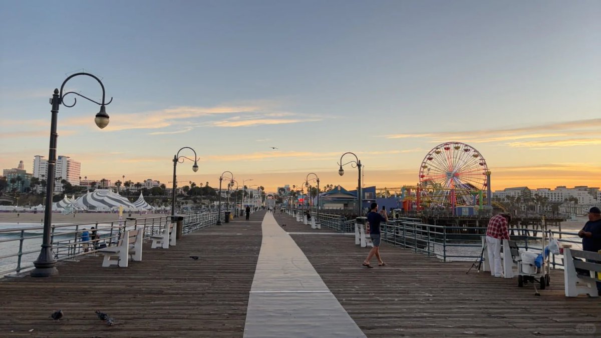 ZoePopova_Nyx's tweet image. Finally found a few snapshots of LA outside of work mode. Nothing fancy  just honest pieces of my everyday life.#LosAngeles #EverydayLife #NotJustWork #CityMoments #SunsetVibes #StreetScenes