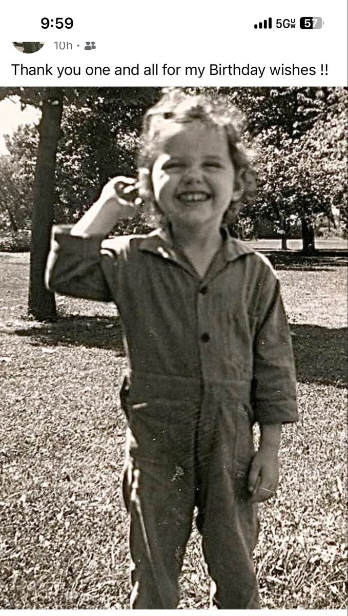 Didn’t realize <a href="/RingTheShell/">Mario Kart EdMUNDO 🏎️🌎</a> was an octagenarian…