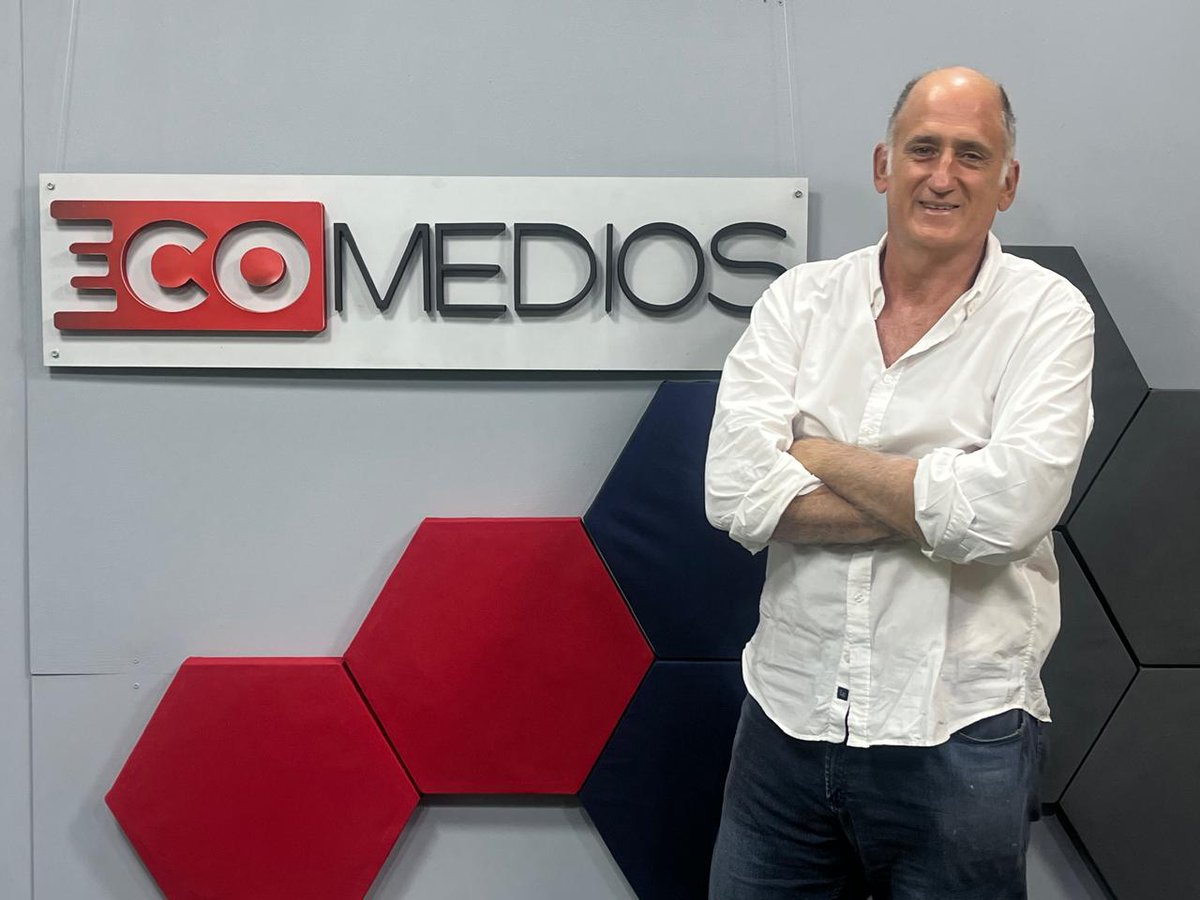 Muchas gracias Juan Mahlknecht, Romina Vargas y Diego Laudani por la entrevista que me hicieron ayer en Son Las Pymes por <a href="/fmmilenium/">FM Milenium 106.7</a> donde pudimos hablar abiertamente de varios temas cruciales del país. ¿Cómo bajar impuestos? Escuchá
ar.radiocut.fm/audiocut/entre…