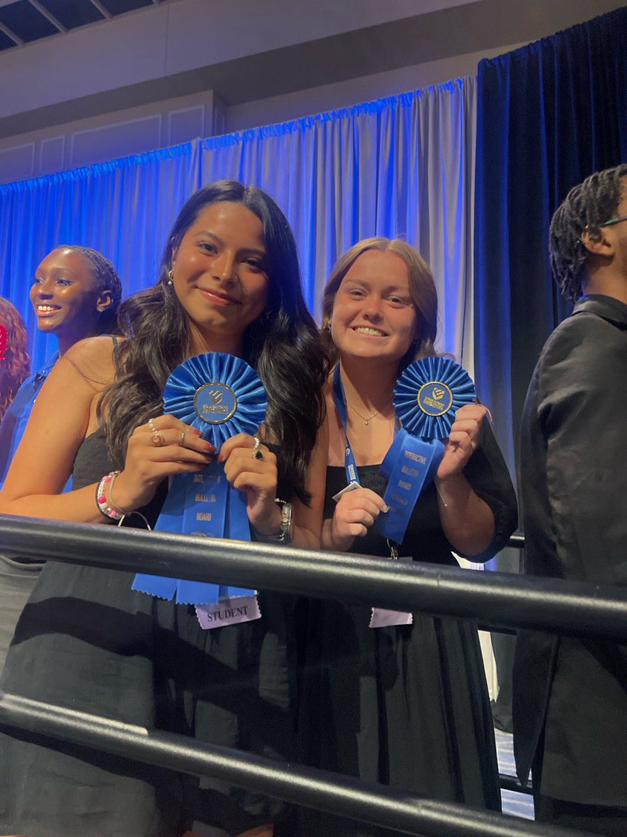 A BIG congratulations to 2025 <a href="/BradleyHS/">Bradley High School</a> graduates Jocelyn Camacho and Morgan Kaylor. They received a 1st Place Blue Ribbon at the 2025 Educators Rising Conference for their competition: Interactive Bulletin Board: Middle/High. 🍎🍏<a href="/HCSD_ILC/">The Innovation Campus</a> <a href="/HilliardSchools/">Hilliard Schools</a>