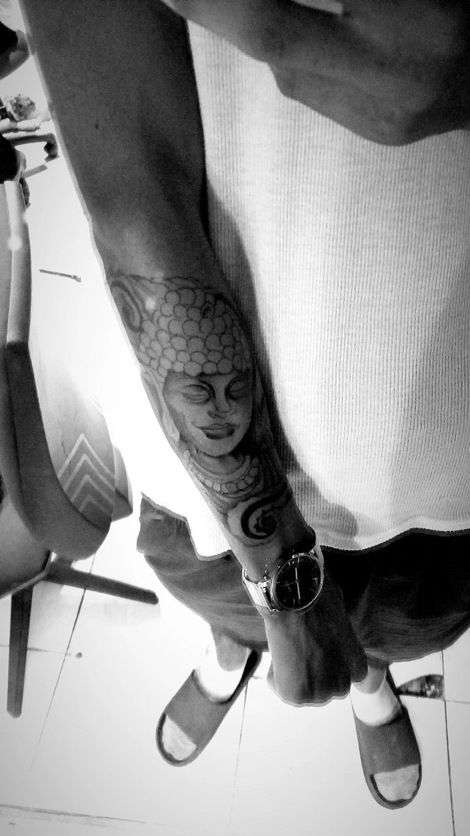 Me tatue un Buda pa cogerla con calma
Una aina relajate pelaito JAJAJAJAAJJAJAJAJ