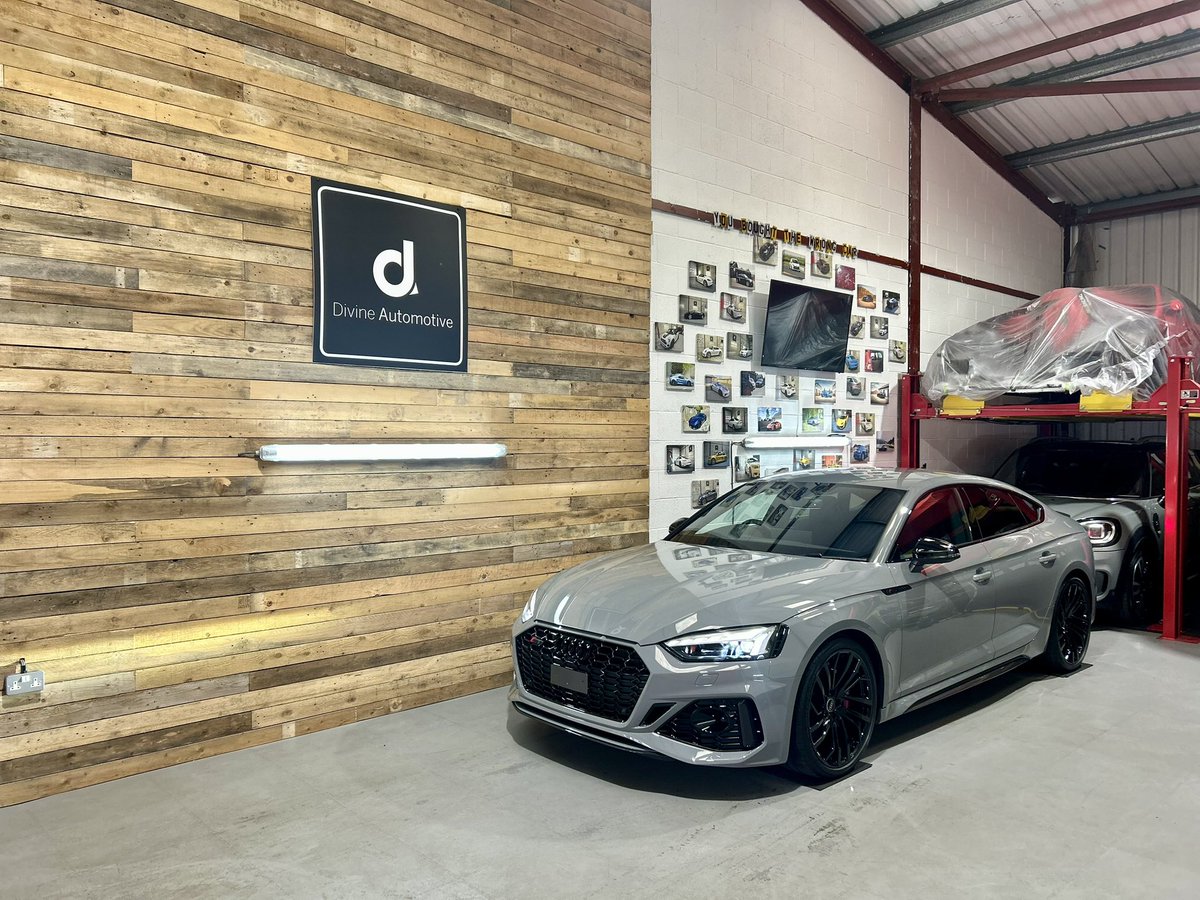 🌚 2024 Audi RS5 Carbon Black now in stock and ready to go 🌚

1 owner, 2,525 miles, Comfort &amp; Sound Pack, Nardo Grey, Sports Exhaust, Red Calipers &amp; extended front end Topaz PPF.

Divine-Automotive.co.uk/sales for more info