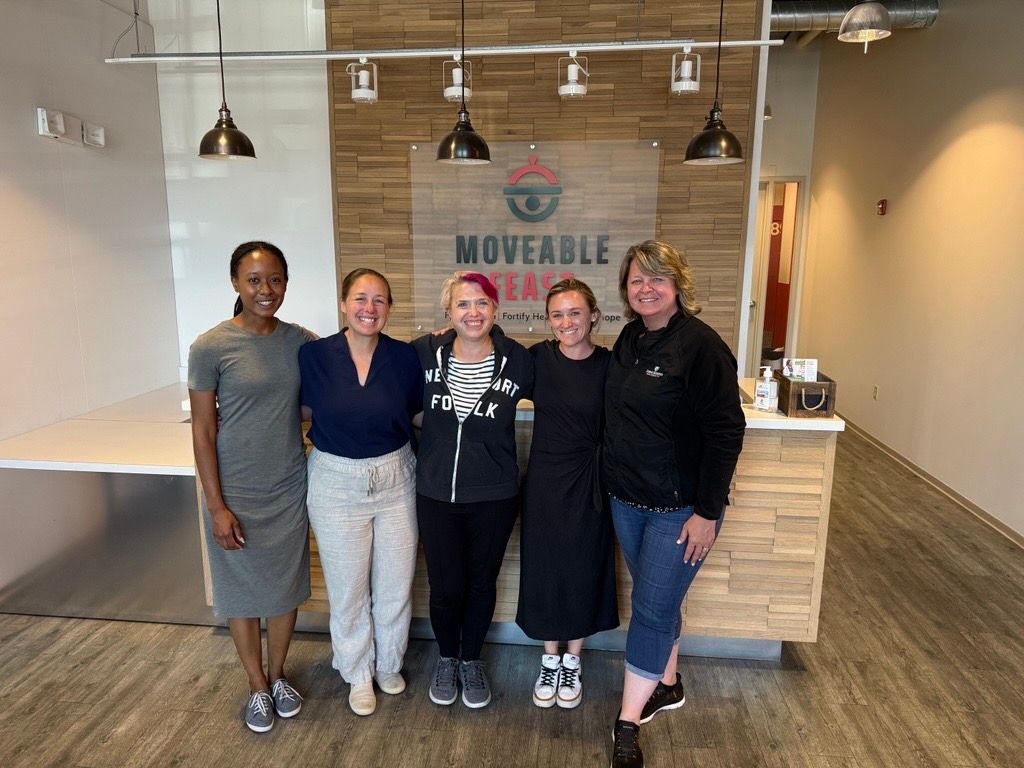 JHTechVentures's tweet image. Our #JHTV team is volunteering with Moveable Feast, helping prepare medically tailored meals for Marylanders living with chronic illness and food insecurity.
Each month, dozens of volunteers support this mission, and you can too.
Volunteer today: buff.ly/gHbO6tE