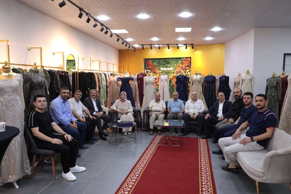 Van Ticaret ve Sanayi Odası (@vantsokurumsal) on Twitter photo Yönetim Kurulumuz ve Meclis Üyemiz; Odamız Üyesi Sevay Abiye & Butik Mağazası'nın açılış törenine katılarak, "İş Yeri Siftah Sertifikası" takdim etti.
<a href="/NecdetTakva/">Necdet Takva</a> <a href="/ResitYaren/">Reşit Yaren</a> <a href="/mahacirmercan/">Mahacir Mercan</a> Yönetim Kurulumuz ve Meclis Üyemiz; Odamız Üyesi Sevay Abiye & Butik Mağazası'nın açılış törenine katılarak, "İş Yeri Siftah Sertifikası" takdim etti.
<a href="/NecdetTakva/">Necdet Takva</a> <a href="/ResitYaren/">Reşit Yaren</a> <a href="/mahacirmercan/">Mahacir Mercan</a>