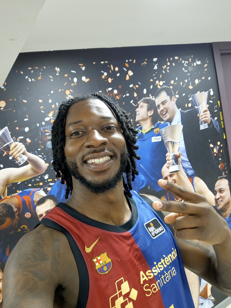 FCBbasket's tweet image. A punt per a una nova temporada 💪

@HMDdevices | #ShotonHMD