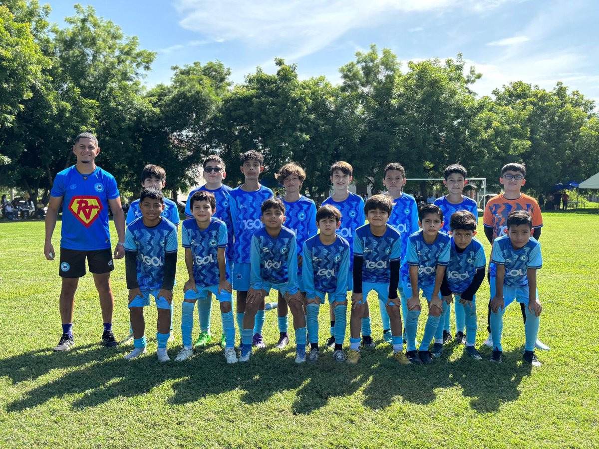 📸⚽️ | Te dejamos más postales de la experiencia vivida por nuestros #cipotes de la U-7, U-9 y U-11 de la Academia Real Tegus 💙💪🏻✨️ 

¡Agradecemos al AF Águilas de El Progeso, Yoro por tan grata invitación!🙏🏻⚽️