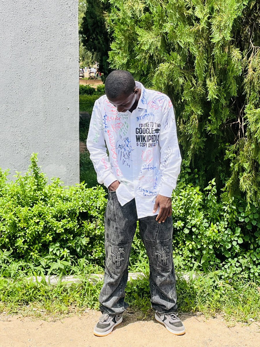 Now a graduate !! 👨‍🎓❤️