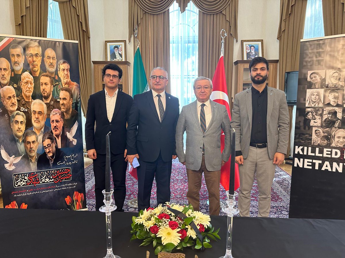 Son saldırılarda hayatını kaybedenler için, İran'ın İstanbul Başkonsolosluğunu ziyaret ederek taziye dileklerimizi ilettik.

Hayatını kaybedenlere Allah’tan rahmet, dost ve kardeş İran halkına başsağlığı diliyorum.