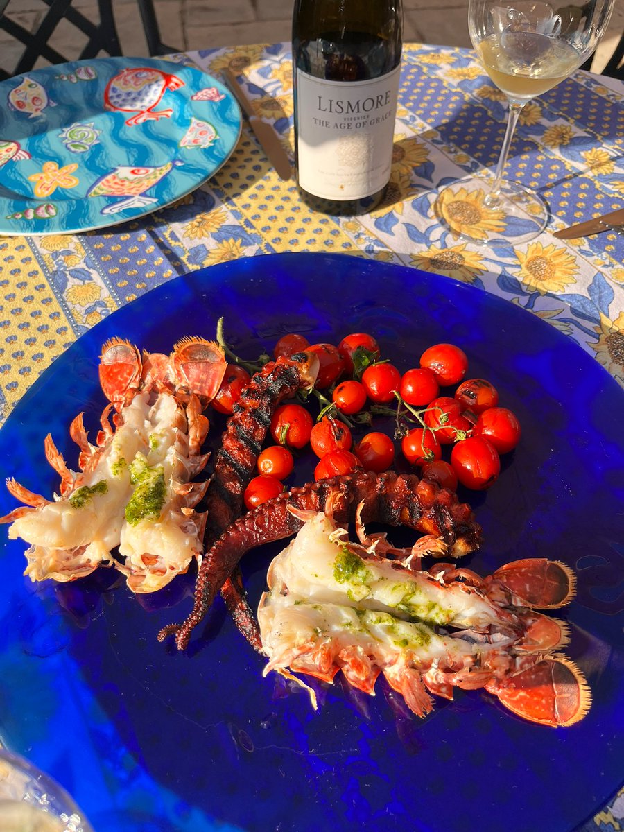 Roger Jones (@littlebedwyn) on Twitter photo Perfect evening for a seafood bbq - octopus, Pembroke lobster, Cornish John Dory and some veg from the garden matched with some rather refreshing wines <a href="/lismorewine/">Samantha O'Keefe</a> Viognier Age of Grace <a href="/TahbilkWinery/">Tahbilk Wines</a> <a href="/hnwines/">Hallgarten & Novum Wines</a> Perfect evening for a seafood bbq - octopus, Pembroke lobster, Cornish John Dory and some veg from the garden matched with some rather refreshing wines <a href="/lismorewine/">Samantha O'Keefe</a> Viognier Age of Grace <a href="/TahbilkWinery/">Tahbilk Wines</a> <a href="/hnwines/">Hallgarten & Novum Wines</a>