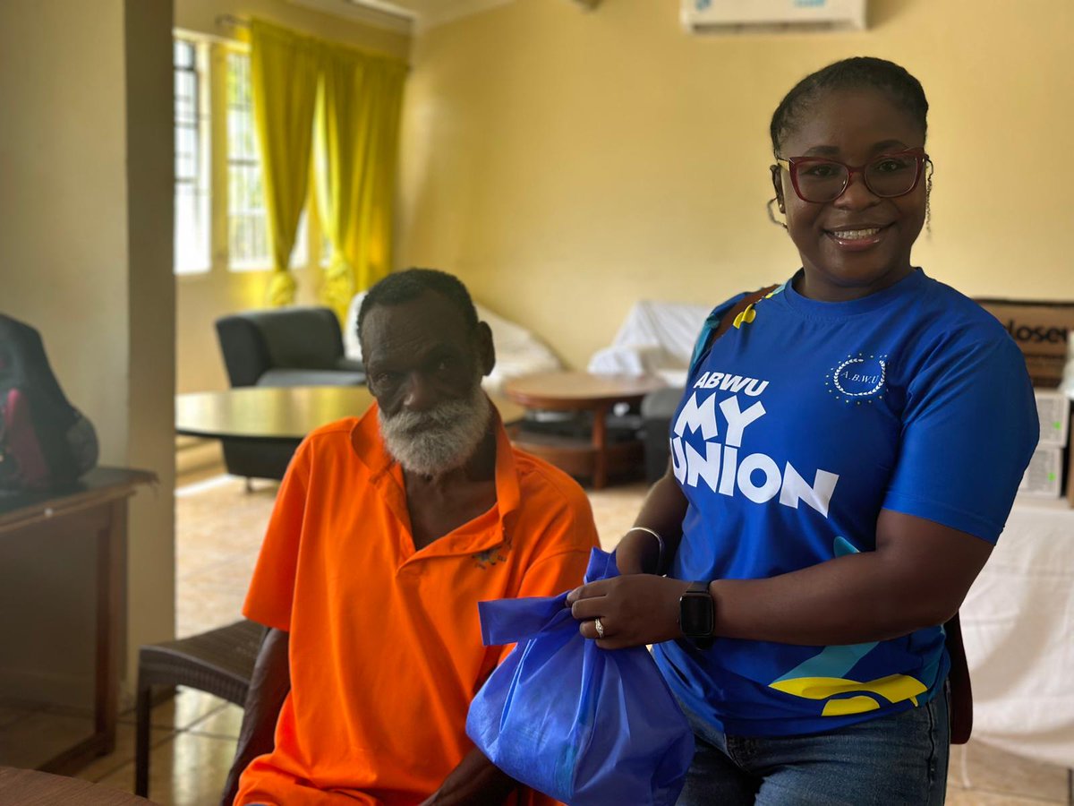 abwu268's tweet image. Approximately 80 residents of the Fiennes Institute received much-needed care packages last weekend 🎁, thanks to a community outreach initiative spearheaded by the Youth Arm of the Antigua and Barbuda Workers' Union (ABWU) 🫱🏽🫲🏽. READ MORE >>> abwunion.com/press-releases…