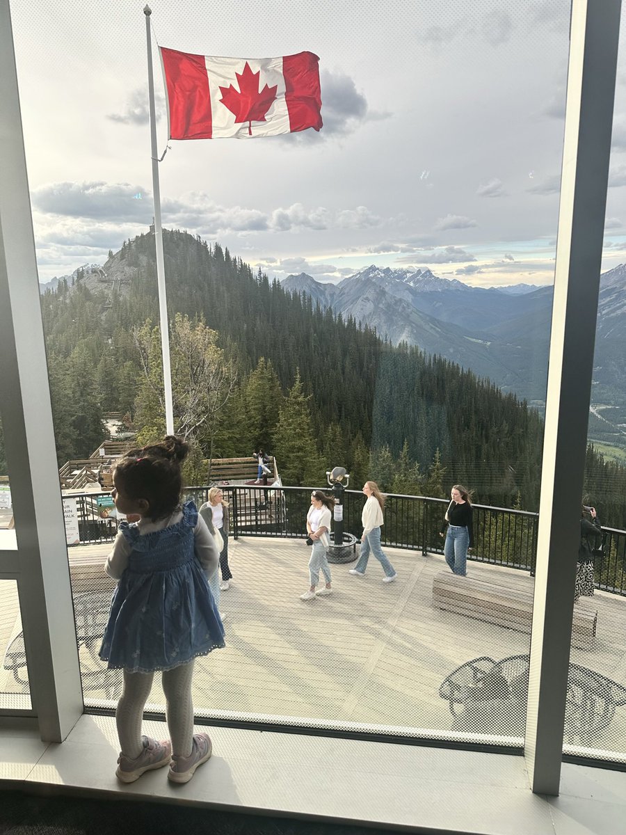 spkaur11's tweet image. 3 years ago, I moved to Canada with hopeful heart and teary eyes.
It embraced me with warmth, kindness, and a sense of belonging I never expected so soon. Nowhere else have I seen people so supportive, so respectful of differences and so quick to lift each other up.
Thank you 🇨🇦