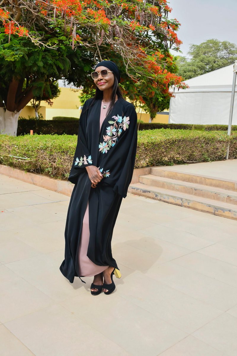 Coumba_Gawlo's tweet photo. 🇲🇷zeynahatt❣️❣️❣️
#numero1depuis40ans #ladivaalavoixdor #ladiva #coumbagawlo #bestsingerever #mauritanie🇲🇷🇲🇷 #nouakchott🇲🇷 https://t.co/3yZrq2ECHB