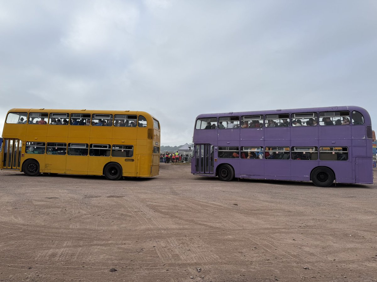 Final few Glastonbury images.  There were lots of operators present, Stagecoach being out in force.  A nice line up of just about every Stagecoach livery, pity there wasn’t one in stripes!  The second shot shows how heavily loaded the buses are.  Look at the lower deck!