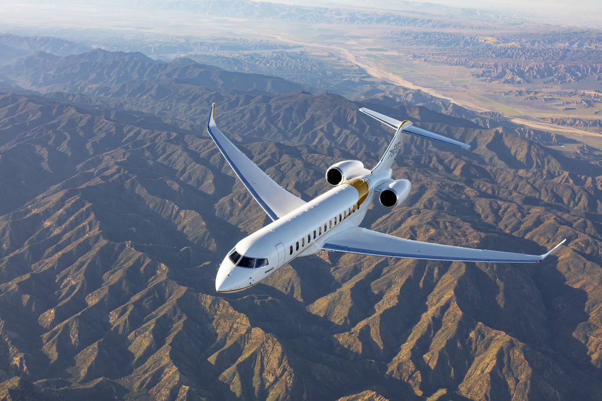 AvSourceNews's tweet image. Bombardier has secured a significant firm order for 50 of its Challenger and Global aircraft valued at US$1.7 billion, with options for 70 aircraft.

aviationsourcenews.com/bombardier-lan…

#Bombardier #businessjets #Challenger #Global #AvGeek