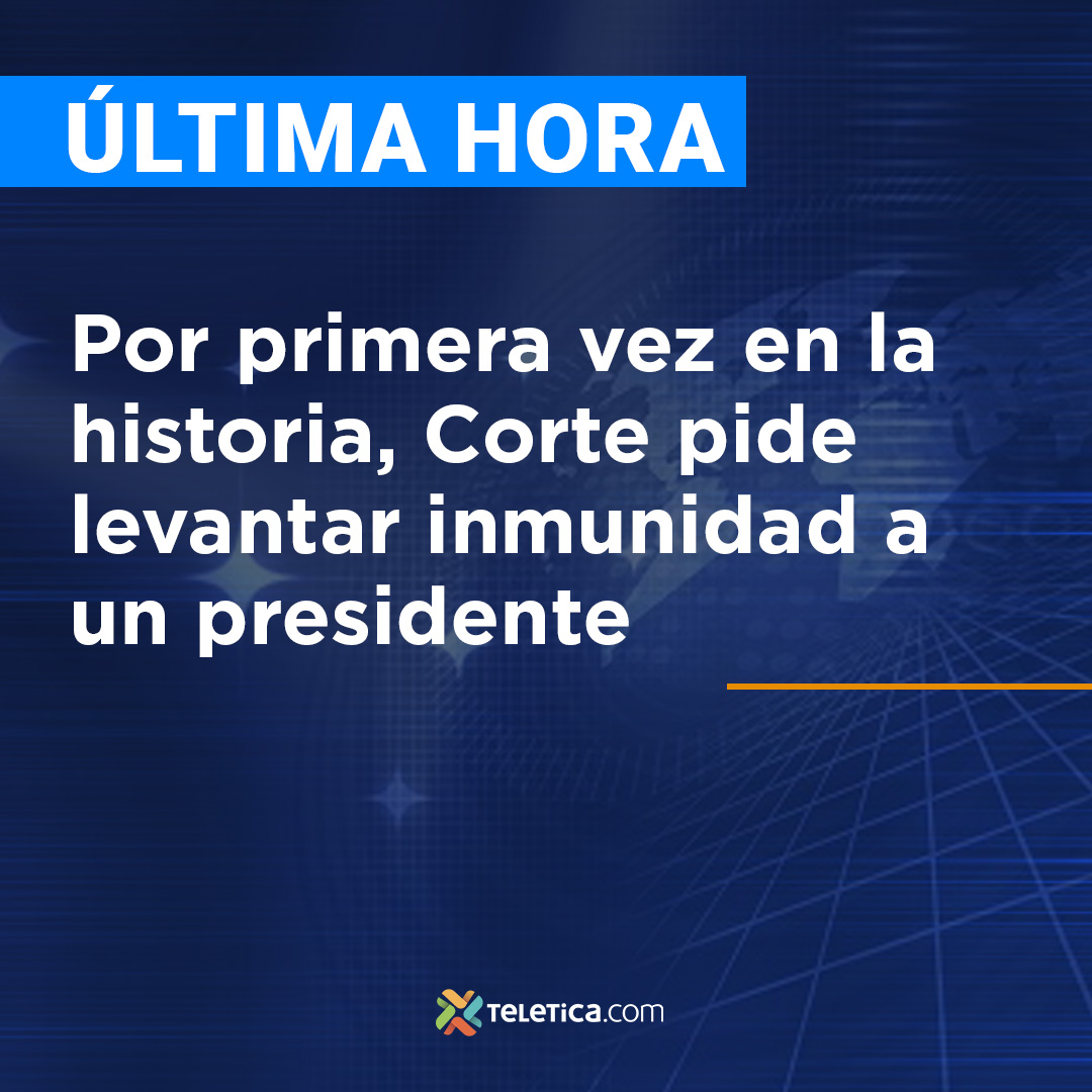 Telenoticias7's tweet photo. Nota aquí: https://t.co/rhMuEWA5l8 | Los magistrados resolvieron, por mayoría, pedirle a la Asamblea Legislativa que levante el fuero de protección a Rodrigo Chaves y continuar así con la acusación penal en su contra por el presunto delito de concusión. https://t.co/y8JYmVuq33