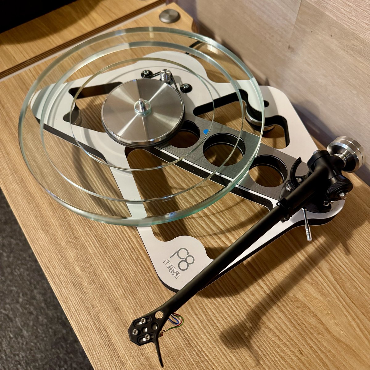 Vinyl Groove Audio (@vinylgrooveaud) on Twitter photo Last weekend we sold on our demo <a href="/RegaResearch/">Rega Research Ltd.</a> #Planar8 in Polaris Grey finish and we decided to replace it with the very cool looking PL8 in White with Apheta 3 MC (£3000).
If you would like to book a demo, please contact our #preston showroom:
vinylgrooveaudio.co.uk Last weekend we sold on our demo <a href="/RegaResearch/">Rega Research Ltd.</a> #Planar8 in Polaris Grey finish and we decided to replace it with the very cool looking PL8 in White with Apheta 3 MC (£3000).
If you would like to book a demo, please contact our #preston showroom:
vinylgrooveaudio.co.uk