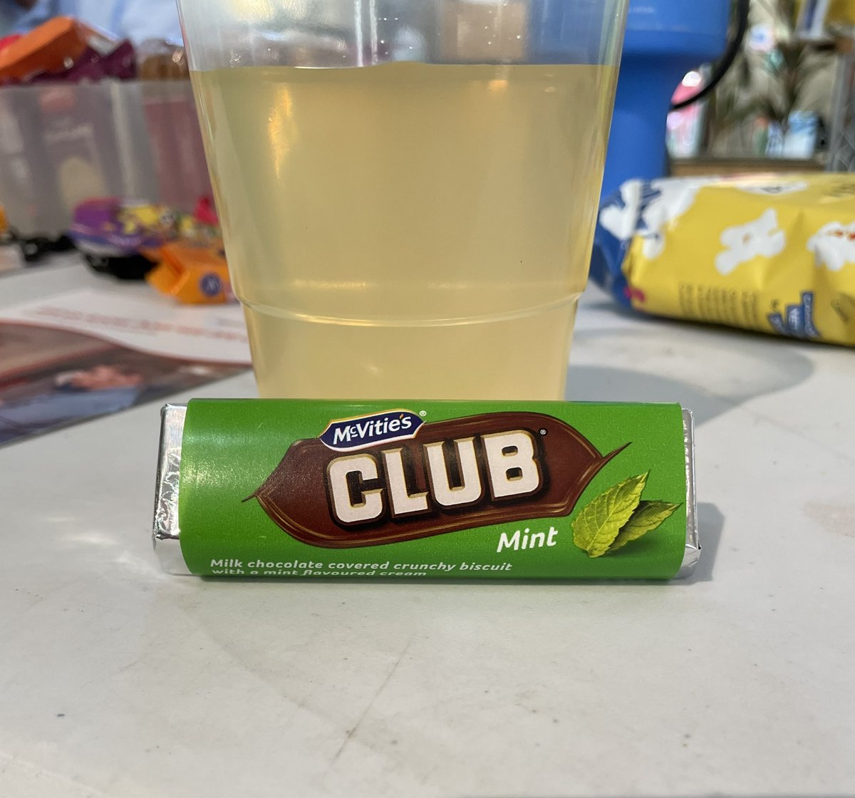 WeavinWeave's tweet image. Time to donate🩸again! And the Club biscuit is back!