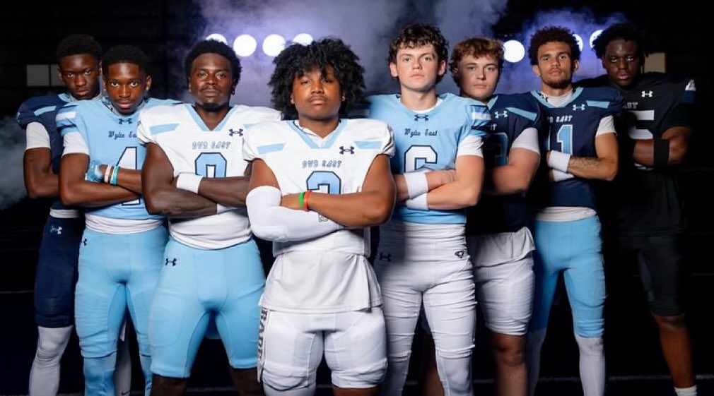 CoachJayRose's tweet image. 💧 🥶 🧊 ❄️