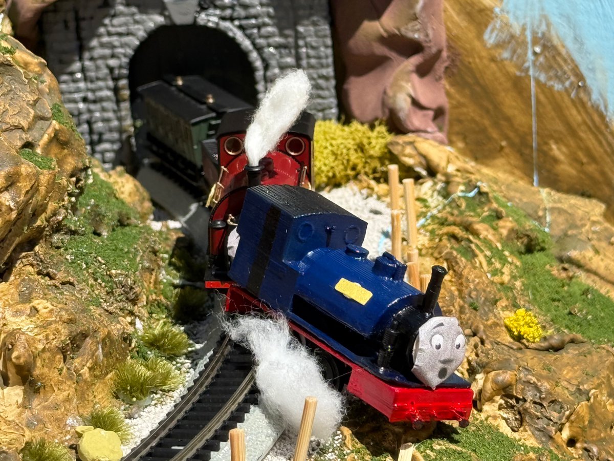 T1E2H3's tweet image. My entry for this years #justlikeawdry challenge. Sir Handel is a 3D print cuz the bachmann sir Handel keeps getting delayed while Duke is my prince model since the red is so close to brown.