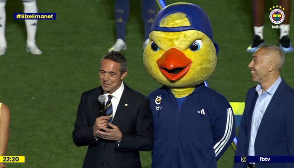 💥🗣️Ali Koç: 

“Yellow, kıyafetini çıkarttıktan sonra kendini pazarlıyor. Yani pazarlıyor derken o anlamda değil."