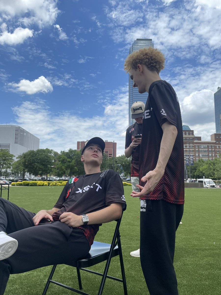 venofn's tweet photo. Duo FNCS 2026 🏆

London. https://t.co/8S8McUXD8B
