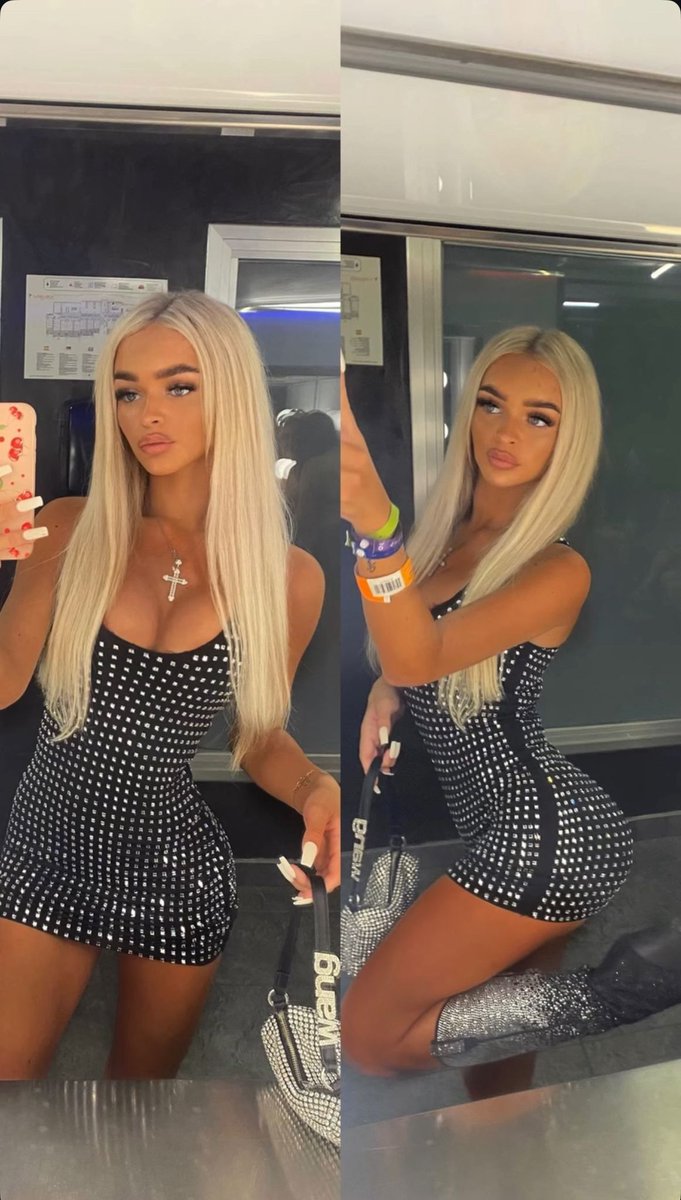 DollyRokStar's tweet photo. Left or right? https://t.co/FVoZnuO2gJ