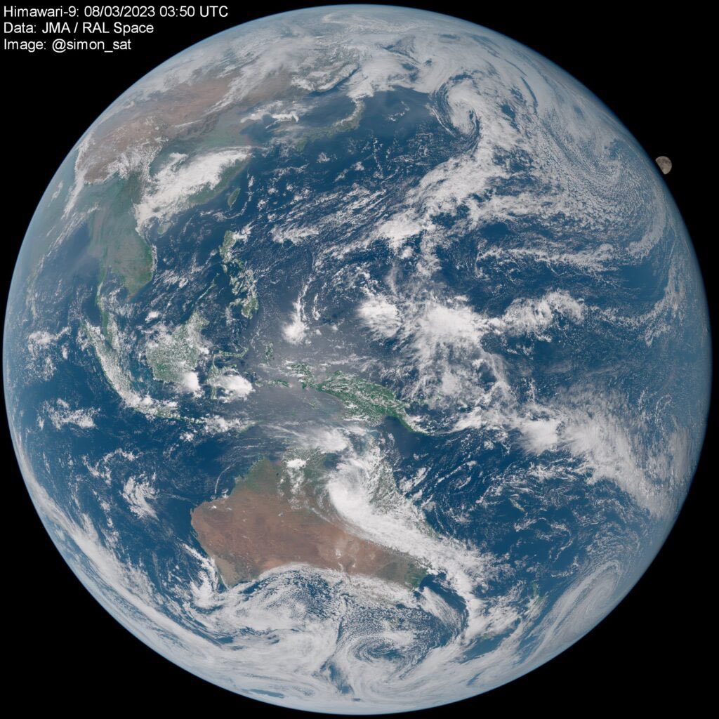 iLeedy1987's tweet image. Earth and Luna from Himawari 9 🌍