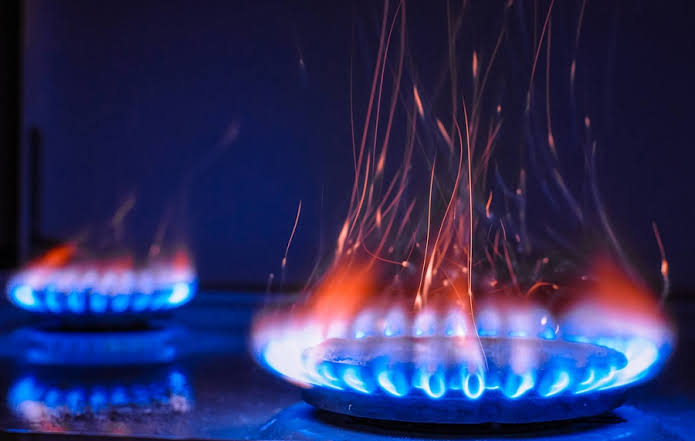 Doğalgaza dev zam! 
📍Konutta kullanılan doğalgaza yüzde 24,8, sanayide kullanılan doğalgaza ise yüzde 7,86 zam yapıldı.#doğalgaz