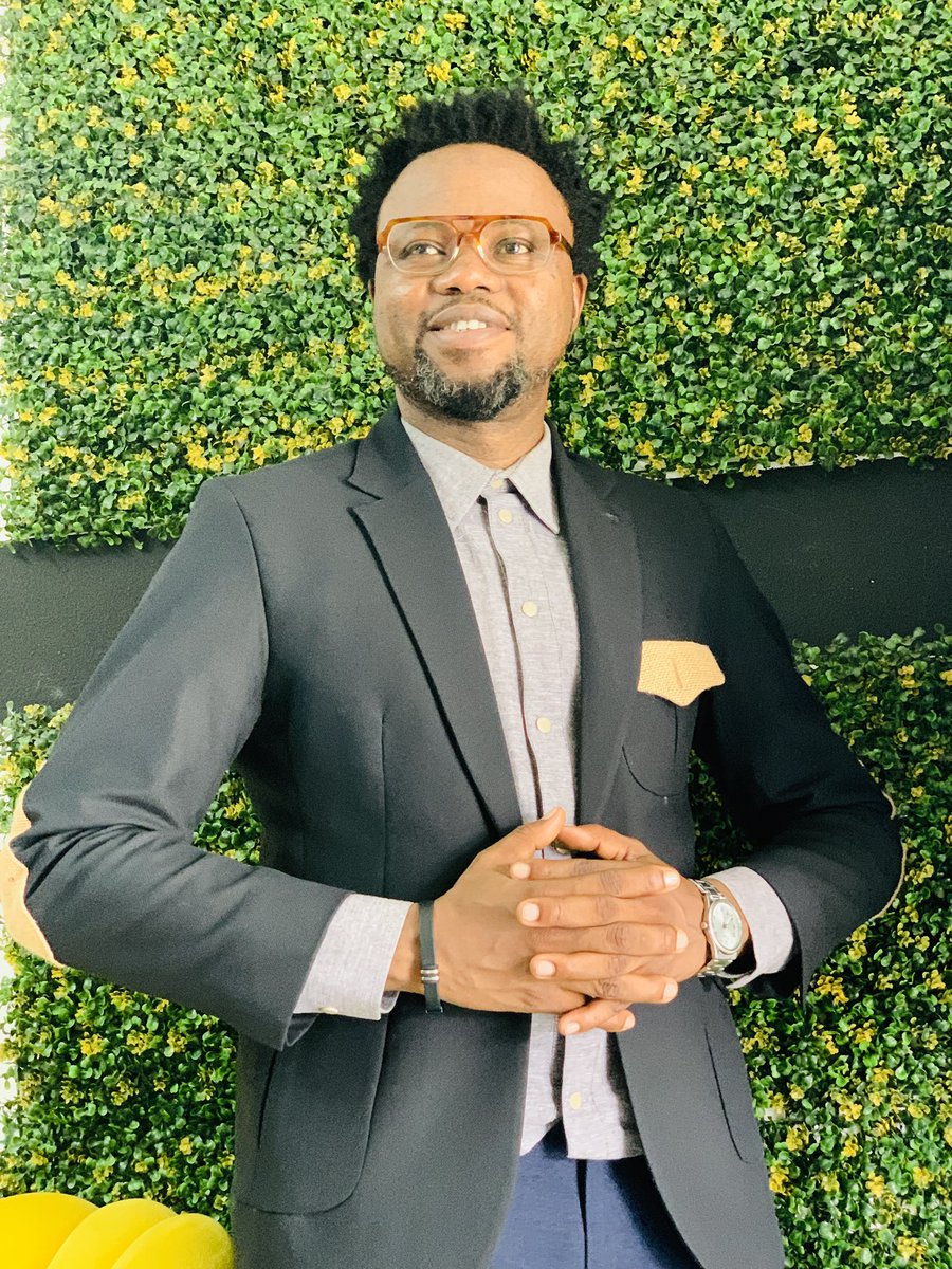 MosesByStyle's tweet photo. Découvrez notre blazer noir éco-responsable ! 100% coton et orné de sac de cacao recyclé biodégradable.
Élégant, confortable et durable.

RCI , Abidjan, Cocody les deux plateaux
Notre catalogue https://t.co/A47190S1cj
Localisation/Google Map :https://t.co/Sp2wbhWTG0

#ecofashion https://t.co/xUXAeUncLE
