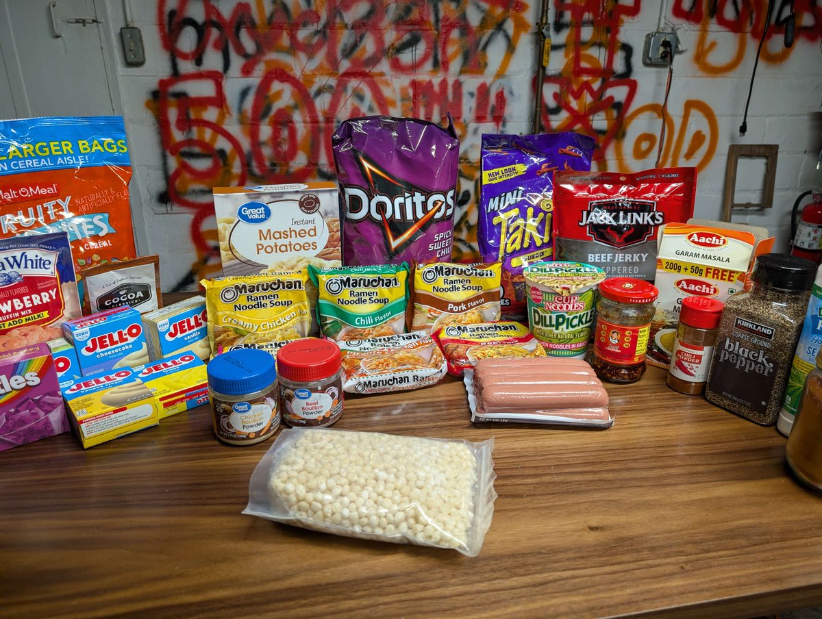 IN 2 1/2 HOURS (6PM EDT) I'm going to make ~artisanal~ gum in a variety of exotic flavor combos, and taste test them to see which is best