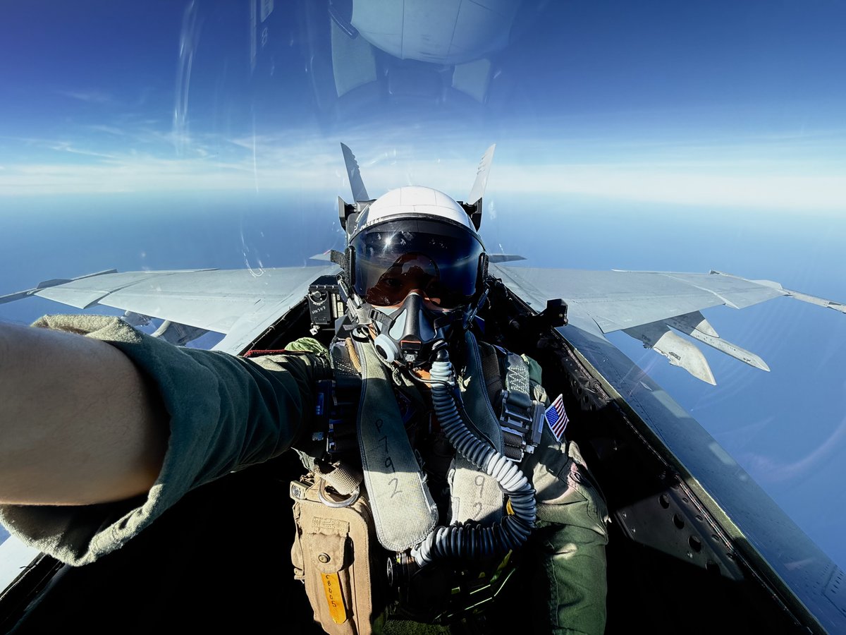 NavalAcademy's tweet image. More Summer Training pics from around the country and globe! From launching an F/A-18F off of a carrier and an LREC in Europe to an event at @NYYC_org with @SECNAV and training in Djibouti, our mids are everywhere this summer. #usna #midshipmen
