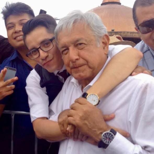 Rocha4T's tweet image. QUERIDO AMLO

Aunque ya no estás, las benditas redes sociales siguen hablando de ti.

Aunque ya no estás, el obradorismo sigue en millones de conciencias.

Aunque ya no estás, seguimos recordando el desafuero y los abusos del PRIAN apoyados por el imperio.

Aunque ya no estás, tu…