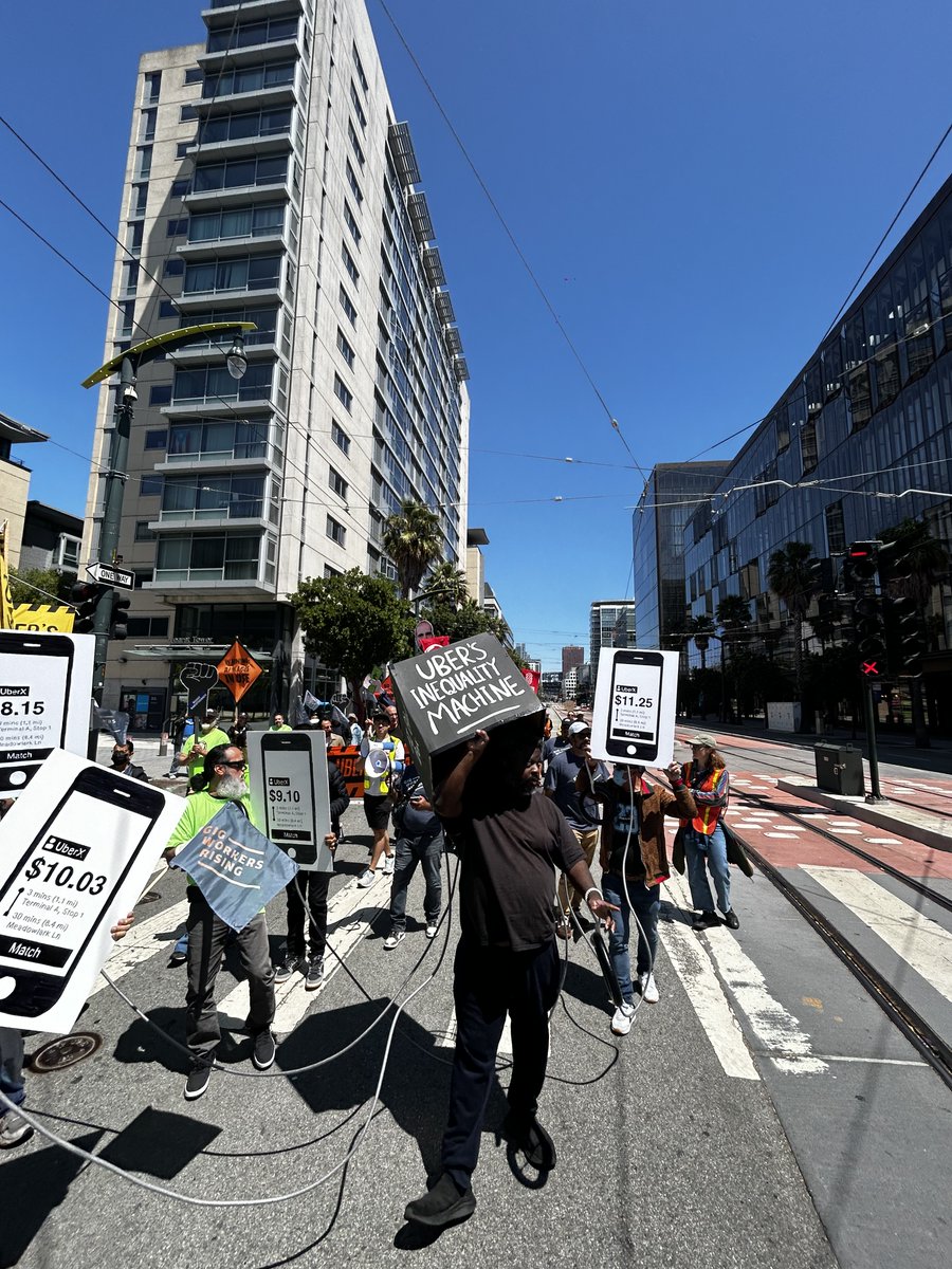 GigWorkersRise's tweet photo. Thank you to all our fellow drivers, guest speakers, and allies who came out to march and rally with us today!

SI SE PUEDE!

@_drivers_united @GigUnionNorCal @sflabor @sobaylabor @TECollab @powerswitchact https://t.co/C6Q5rLOQrg