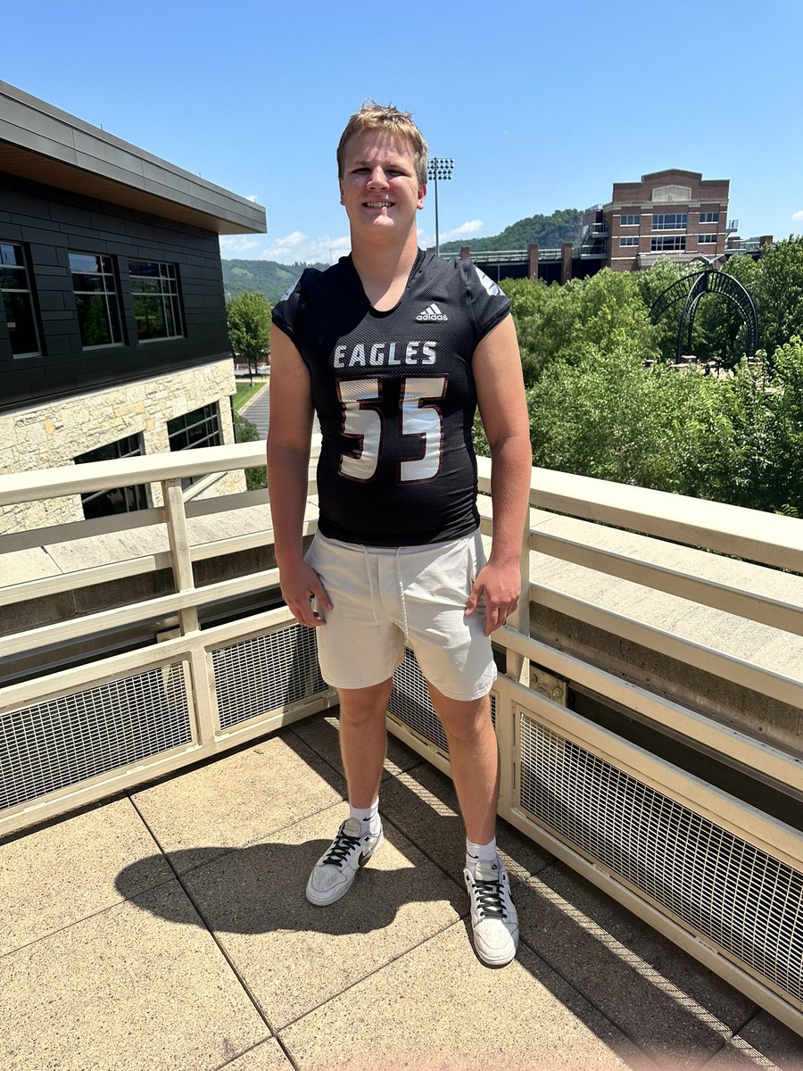 jacklarsen08's tweet image. Had a fantastic visit today at @UWLEagleFB! It was great being on campus again and hope to return soon to learn more about #TheExperience
@UWLCoachJanus @CoachMZweifel @CoachWhiteUWL @MJ_NFLDraft @OJW_Scouting @PrepRedzoneWI