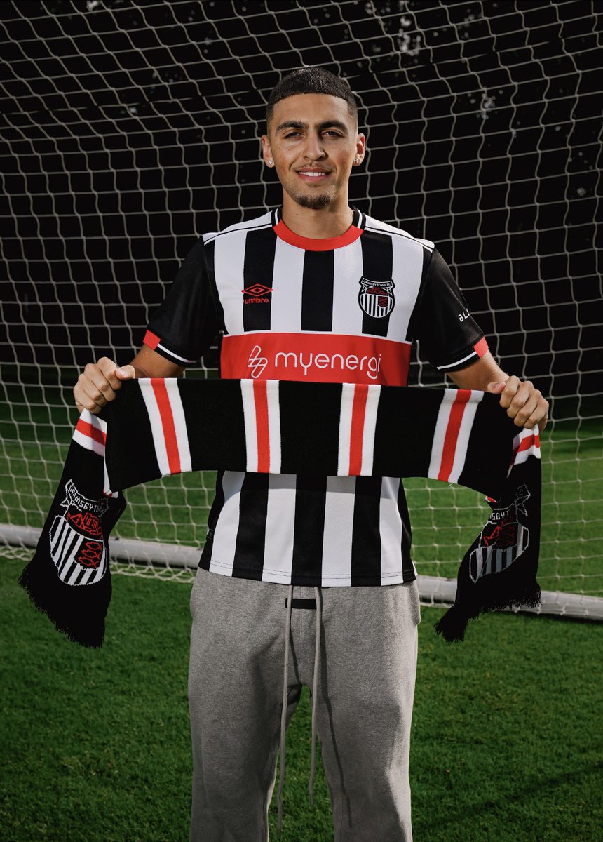 Jaze Kabia 🃏 tweet media