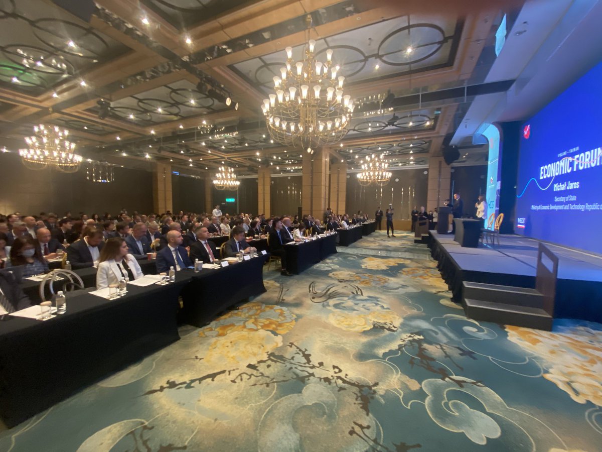 CKozaczewski's tweet photo. Happening now in Taipei @PLinTaiwan Economic mission led by  @MRiTGOVPL Secr. of State @JarosMichal https://t.co/anQudlPWBc