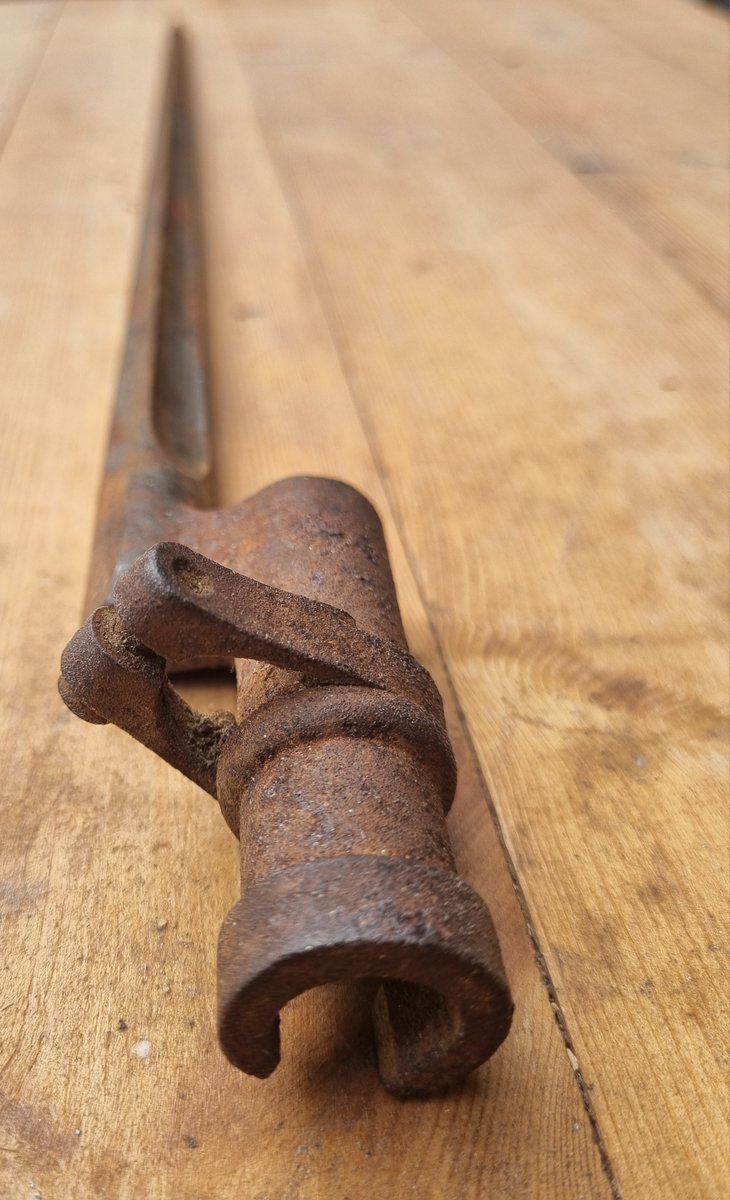 A new restoration job was ordered from me. I've seen a lot of these, but never with a sheath  🥸