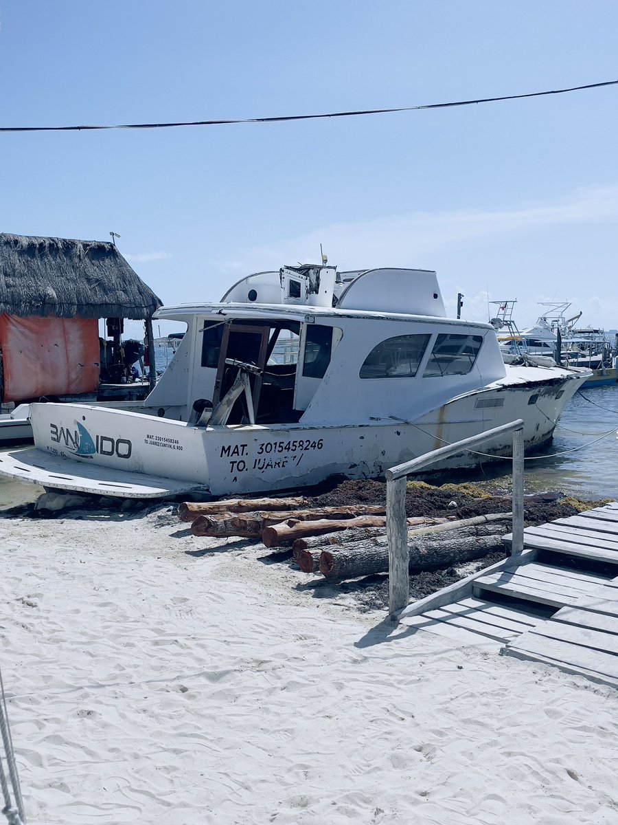 I think I found the S.S. Minnow!