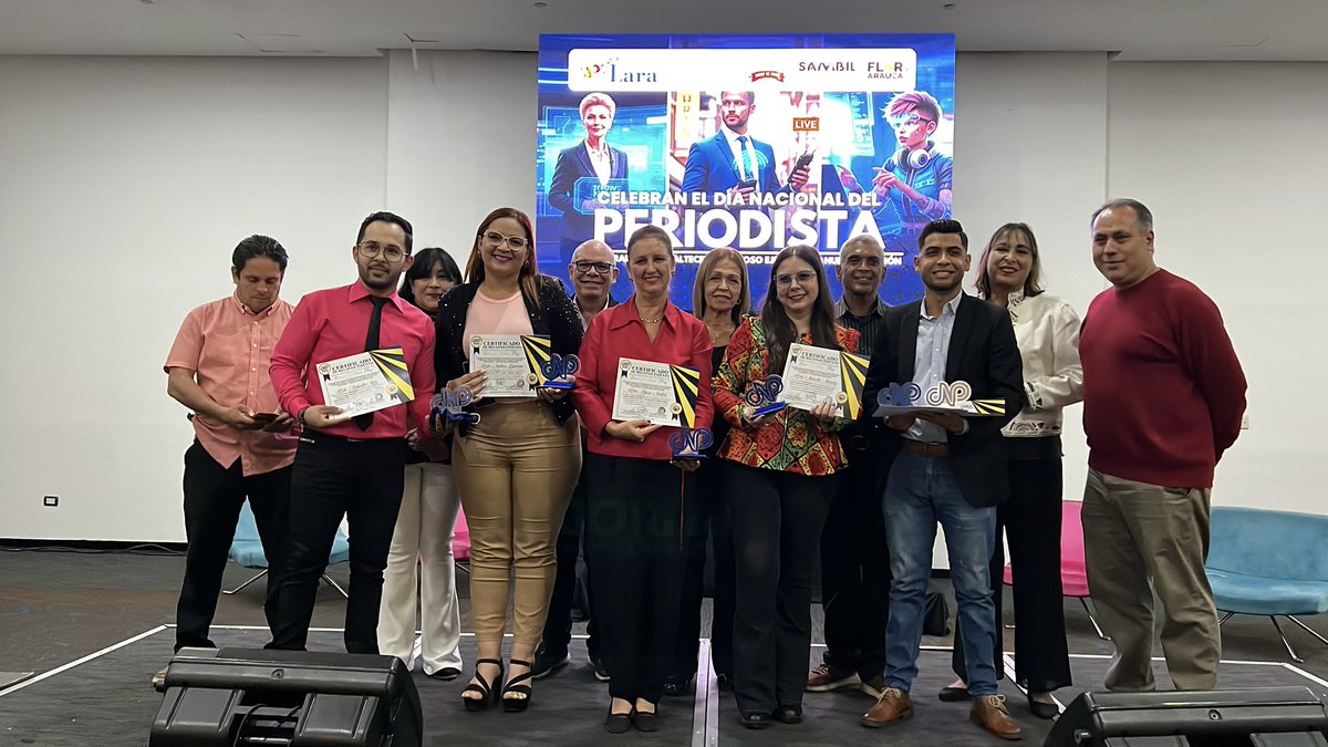 moiselis33's tweet photo. 📰Premio regional de periodismo mención corresponsal 

Condecoración recibida gracias a un trabajo dedicado a la historia y la cultura en el estado Lara, vista a través de sus monumentos, y haciendo un llamado a su conservación. 

Publicado en @DiarioTalCual https://t.co/8mKzbrGoAb