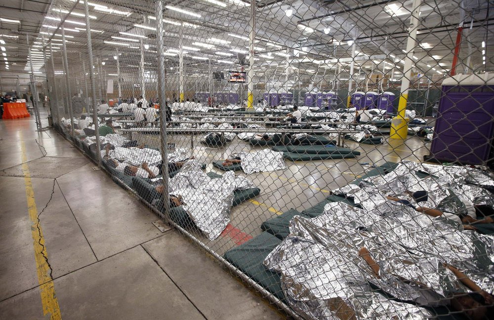 ImMeme0's tweet image. I don’t want to hear a single word—or see another outrage post—from Democrats about “Alligator Alcatraz.” These are the same people who turned a blind eye when Obama built the cages for illegals and Biden continued using them during his own presidency.
Obama Cages vs Alligator…