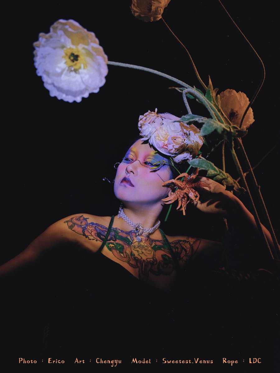 你👁️看到了谁

🔮仲夏夜之梦·艾缚💖<a href="/EXSalon8/">EX Studio</a> 
📷<a href="/ericxu06/">ericxu06</a> 
🌿Chengyu
🪢<a href="/jyyztg/">家有一直跳狗</a> 
🧚‍♀️🎨<a href="/Sweetest_Venus/">壮壮姐姐</a> 

#LGBTQ #🏳️‍🌈 #彩虹妆造 #插花