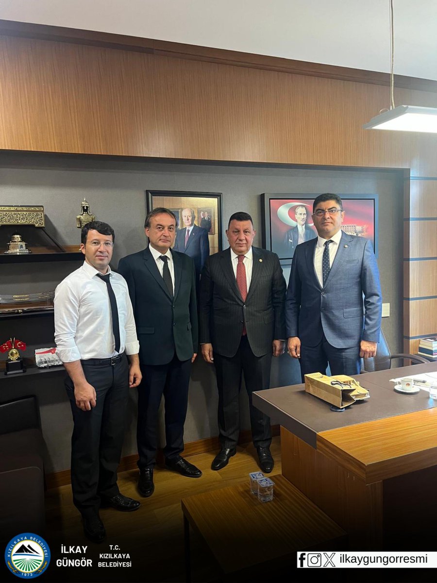 📌TBMM

Şanlıurfa MHP  Milletvekili Sn. İbrahim Özyavuz vekilimizi makamında Belediye Meclis Üyelerimle ziyaret ettik, ilgi ve alakalarından dolayı teşekkür eder, saygılar sunarım.

İlkay GÜNGÖR 
Kızılkaya Belediye Başkanı