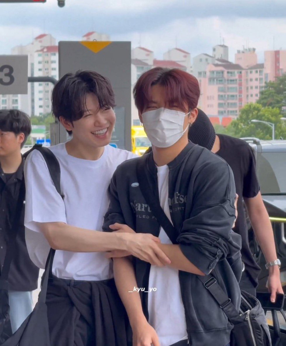 𝐫𝐡𝐞𝐢𝐧 ♡ tweet media