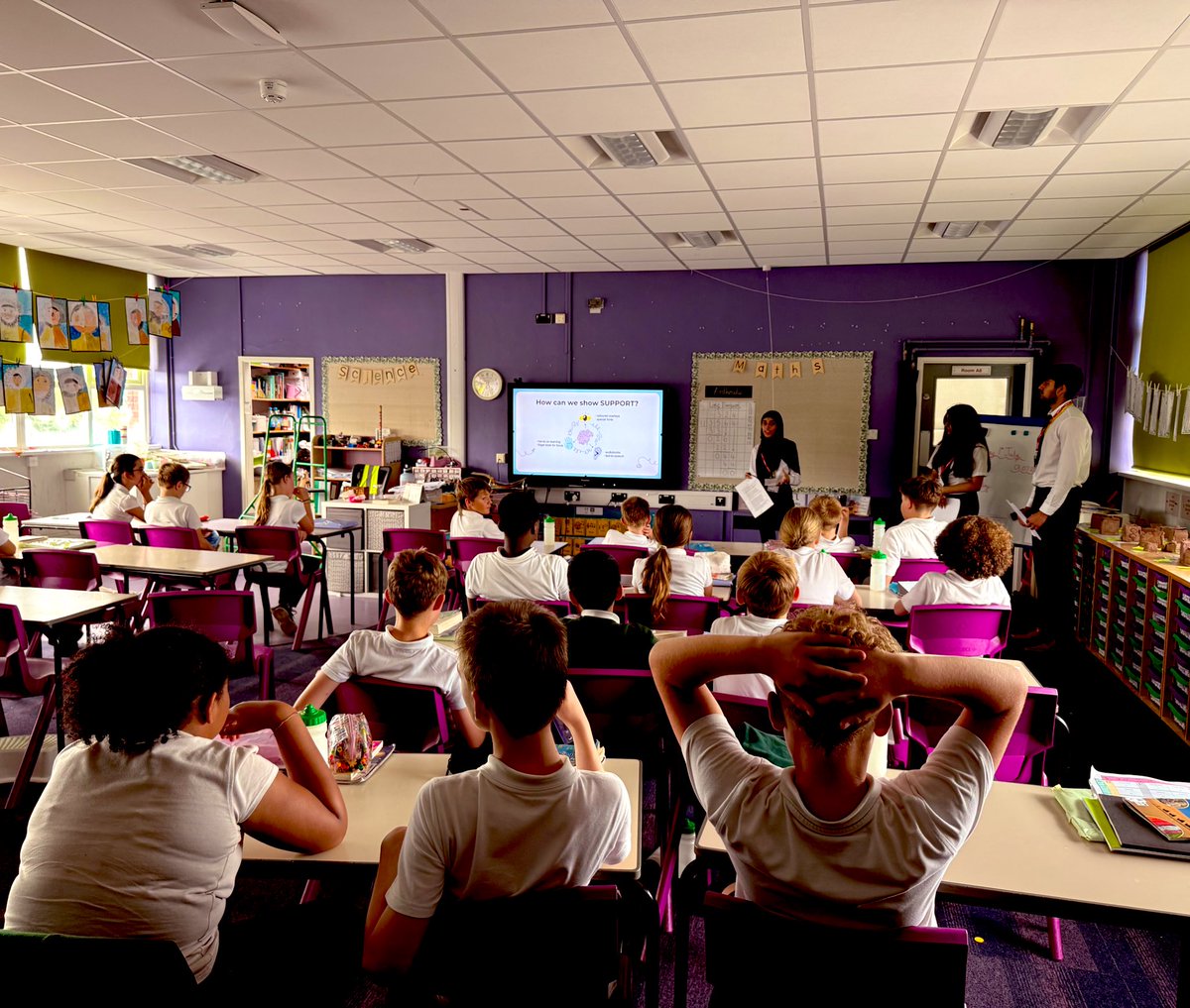 QMGS_CYM's tweet image. CYM Diversity Team were at our Mercian Trust @RushallPrimary school today,delivering an interactive workshop on Neurodiversity!This session was lead by a former pupil;Madiha presenting with Muhammad & Mya.Lots of useful facts & ways to support others were shared with the Yr 6’s🤩