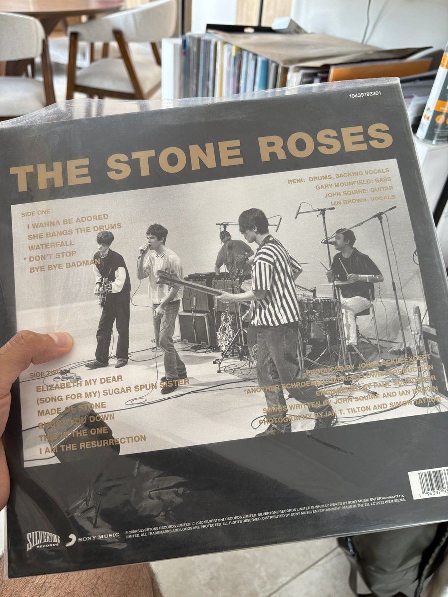 Alvarocm tweet media