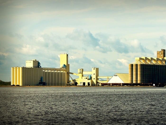 🌱 La #agroindustria en Perú crece, pero también sus retos ambientales.

En AGQ Labs ofrecemos monitoreo de agua, suelo y aire con asesoría experta para cumplir normas y producir de forma sostenible.

👉agqlabs.pe/2025/02/21/mon…

#Agroindustria #MonitoreoAmbiental #Sostenibilidad